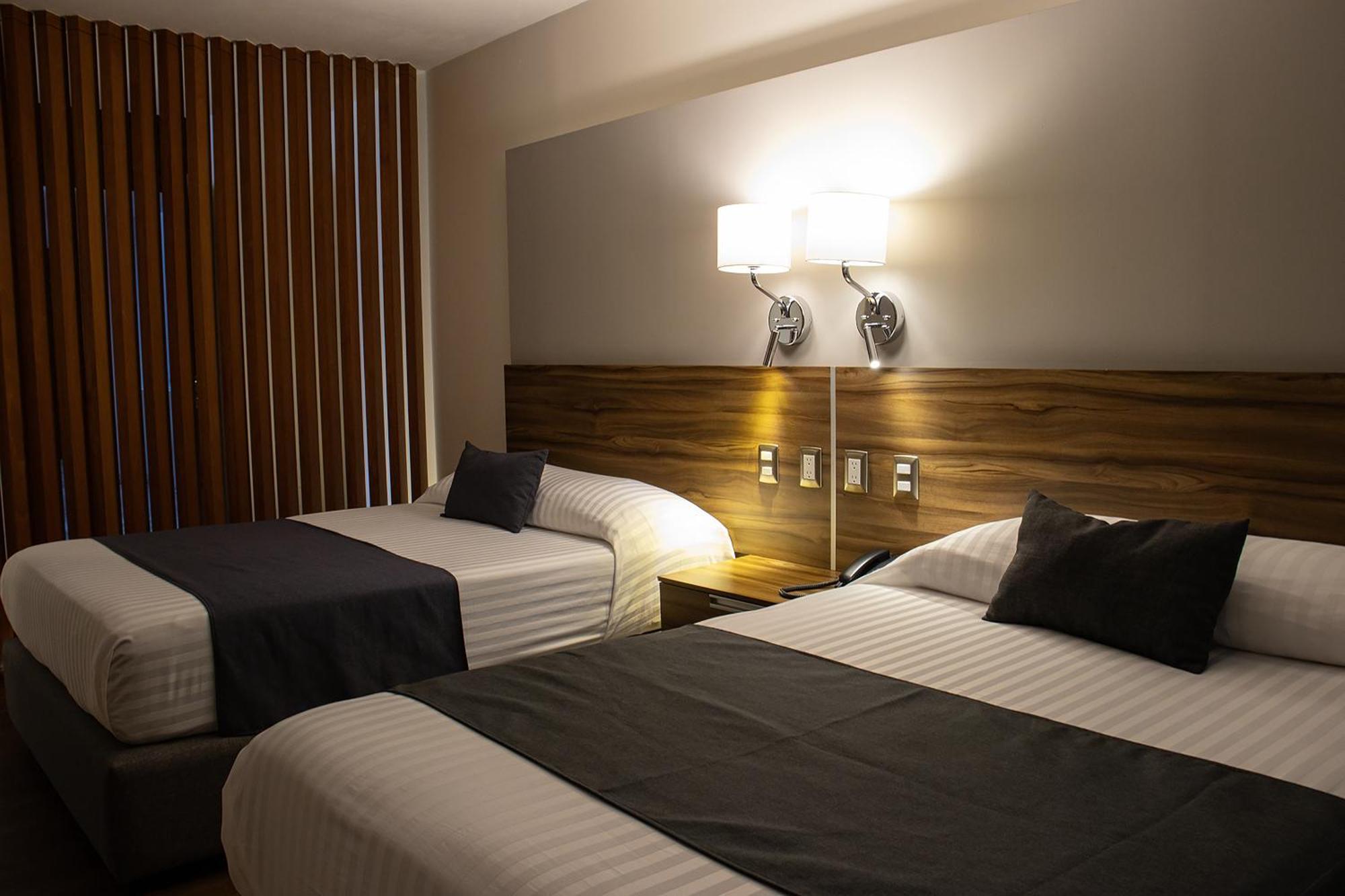 Estanza Hotel & Suites Morelia Exterior photo