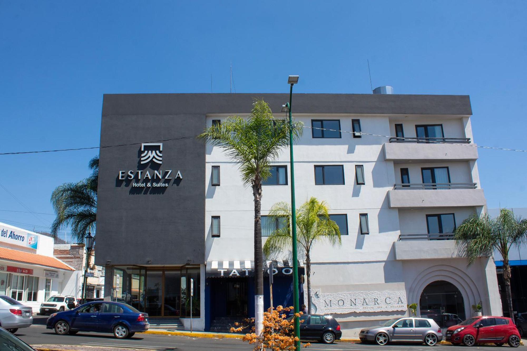 Estanza Hotel & Suites Morelia Exterior photo