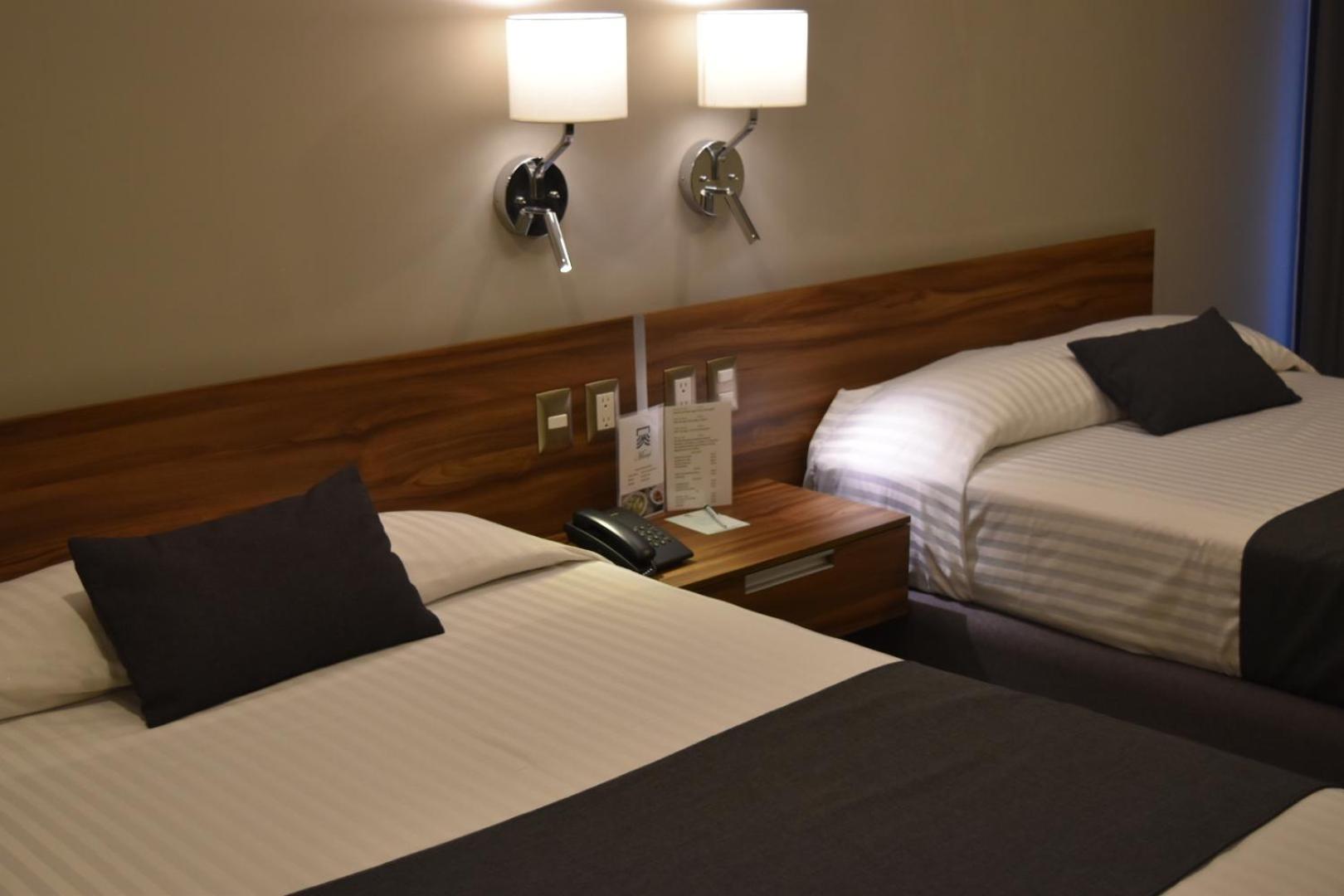 Estanza Hotel & Suites Morelia Room photo